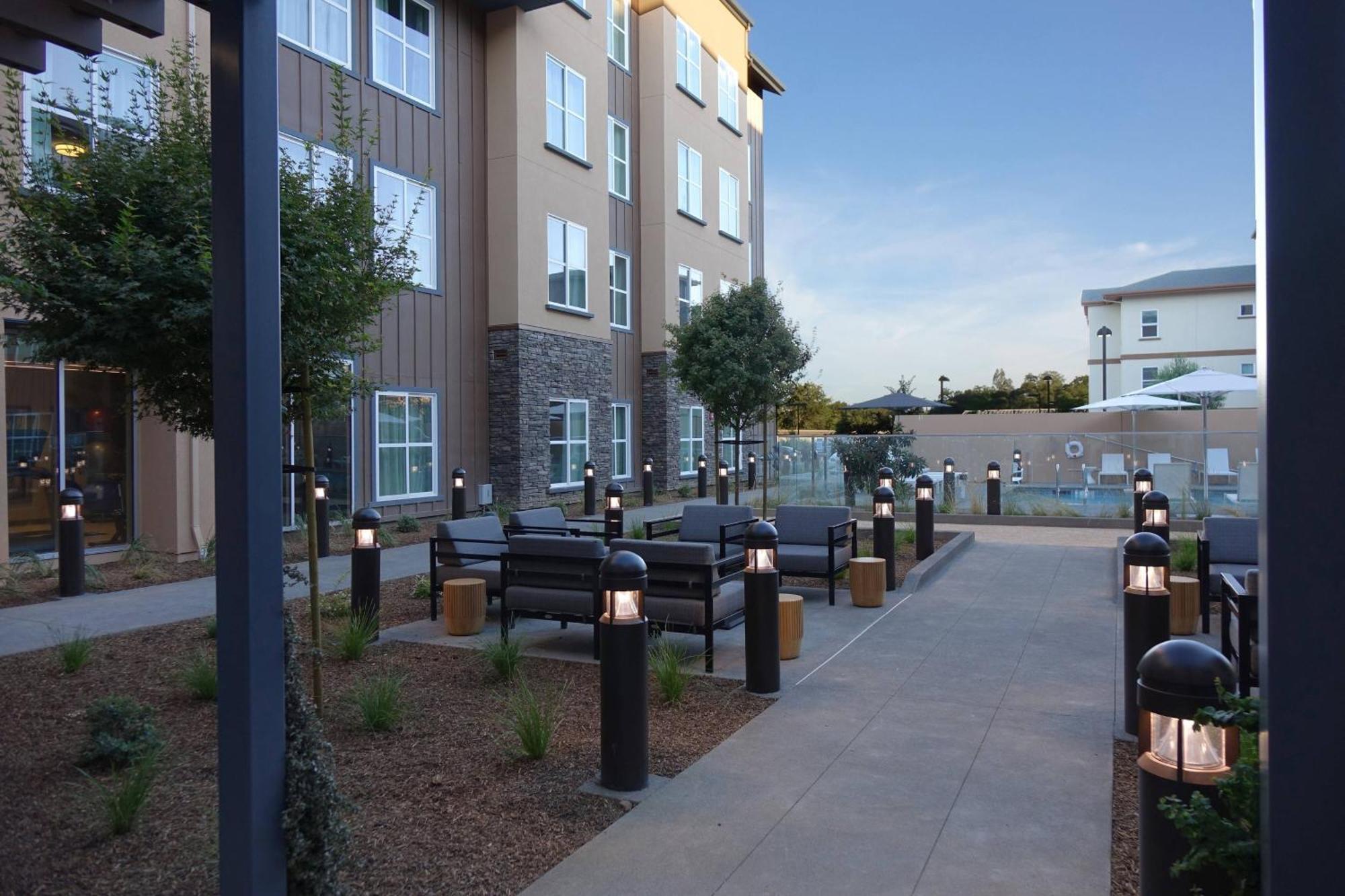 Trio Hotel 3*